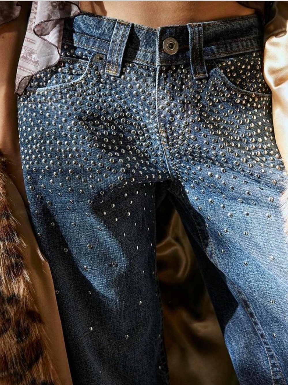 BDG Kayla Low-Rise Studded Blue Women's Jeans Size 31W